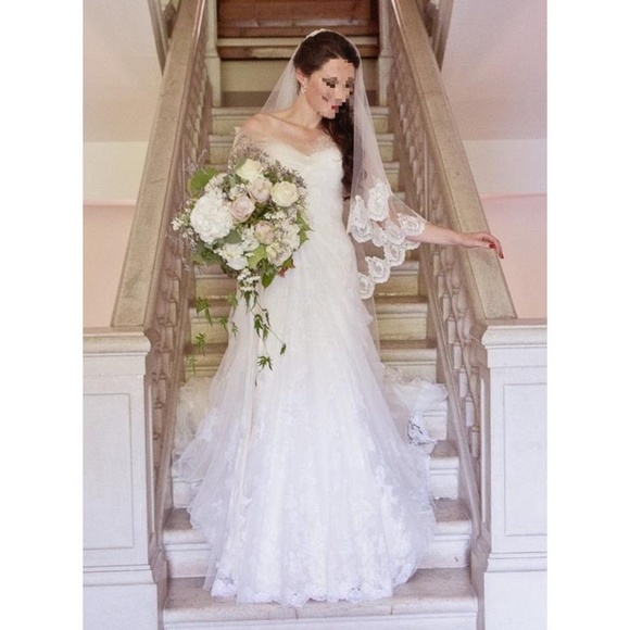 Enzoani Dayton Wedding Dress - Picture 5 of 6